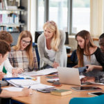 Le Bon Cours - Cursos en grupo - Academia de refuerzo escolar - Castelldelfels